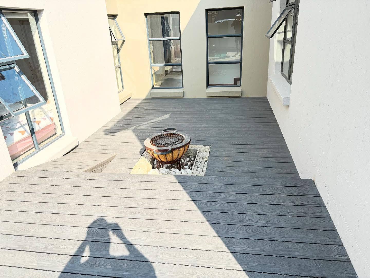 Composite Decking project 1 by Hot Mix Holdings